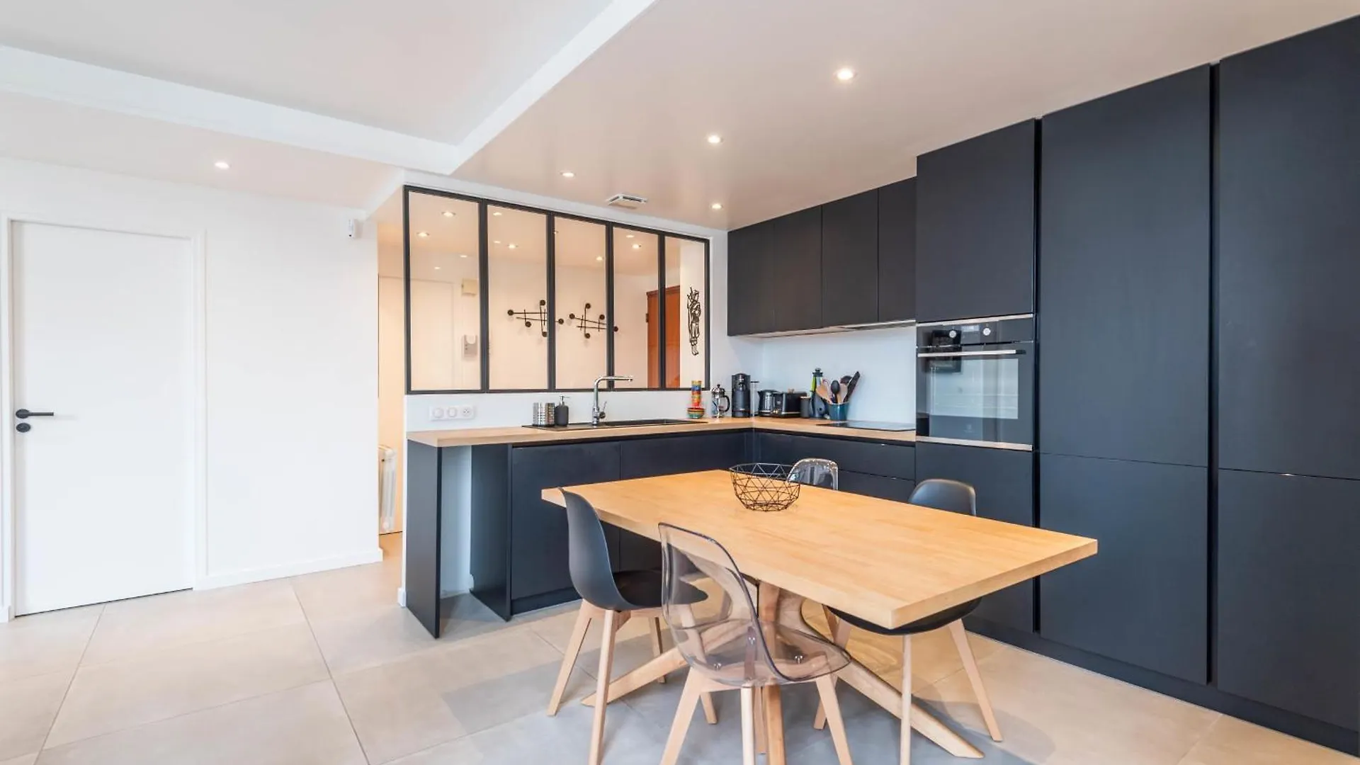 La Manufacture - Bel Appartement Contemporain En Coeur De Ville Annecy 0*,